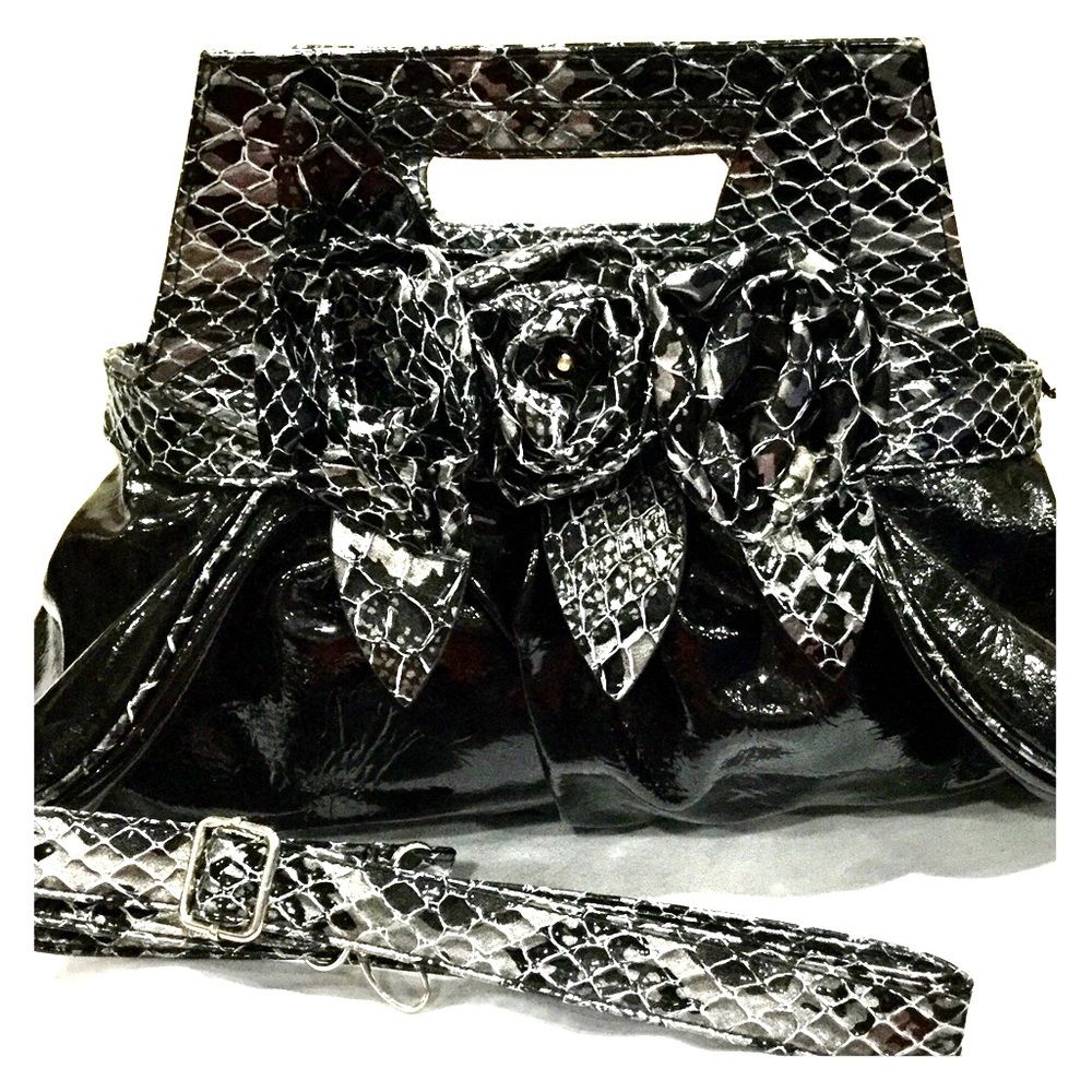 COPY - Animal Print Oversize Clutch
